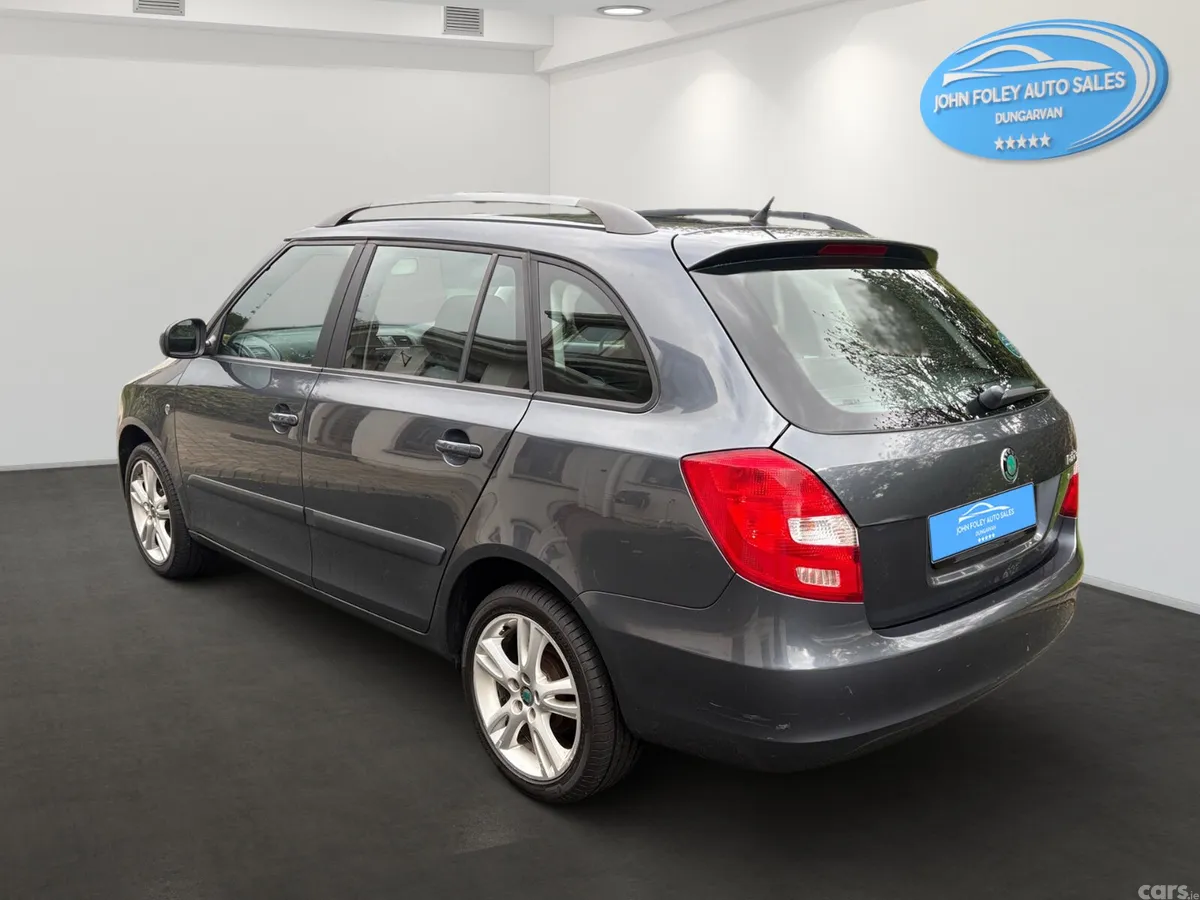 Skoda Fabia Estate, Petrol, 2011, Grey