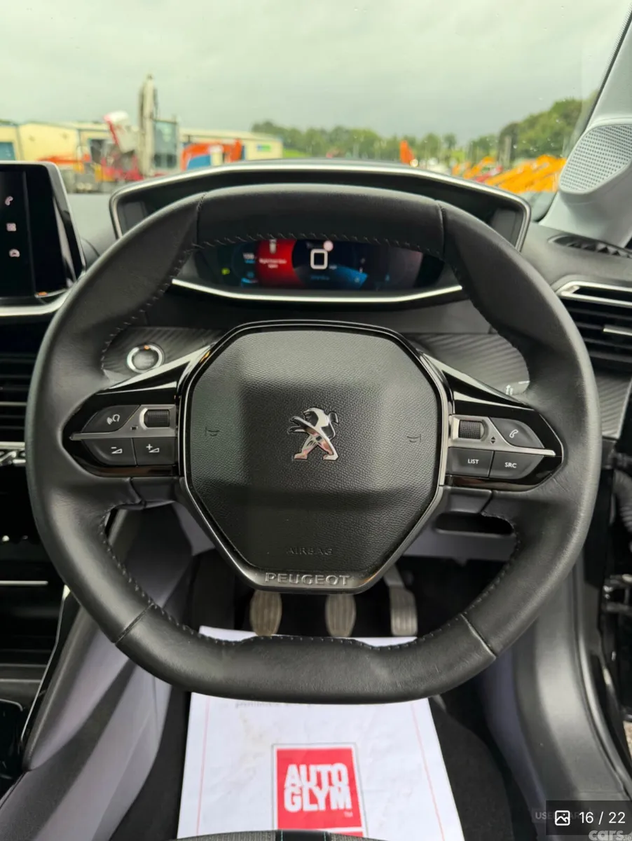 Peugeot 208 Hatchback, Diesel, 2022, Black