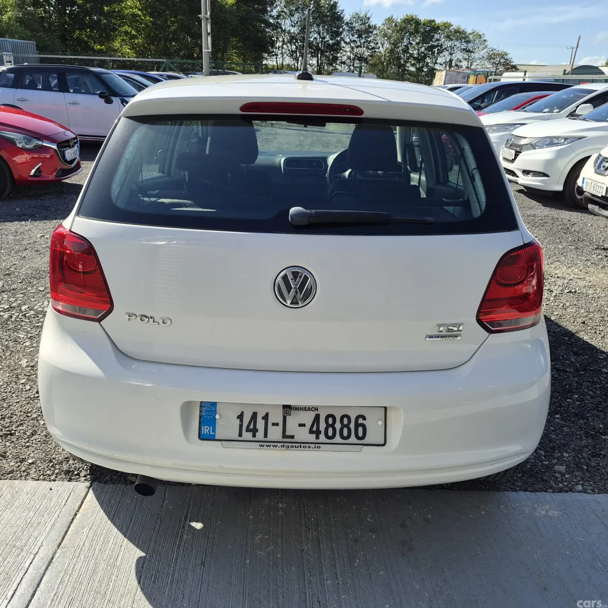 Volkswagen Polo Hatchback, Petrol, 2014, White