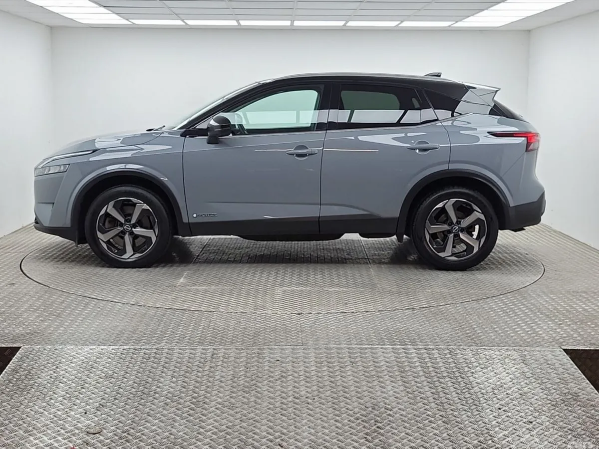 Nissan Qashqai MPV, Petrol, 2023, Grey