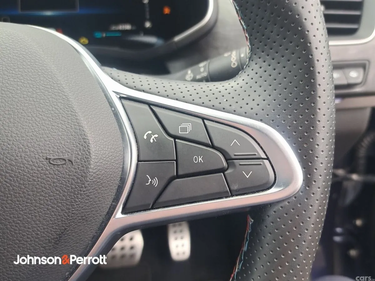 Renault Arkana Hatchback, Petrol, 2024, Blue