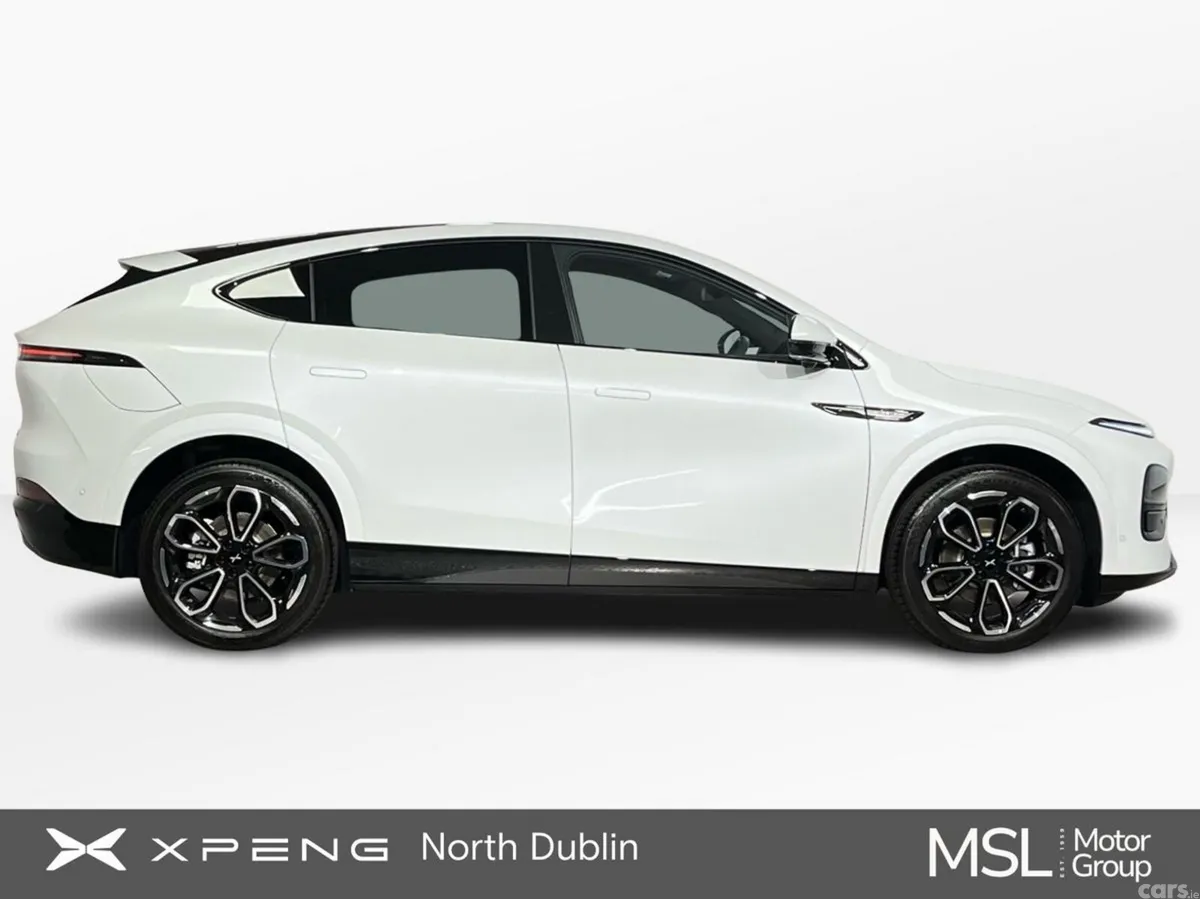 XPeng G6 Hatchback, Electric, 2026, White