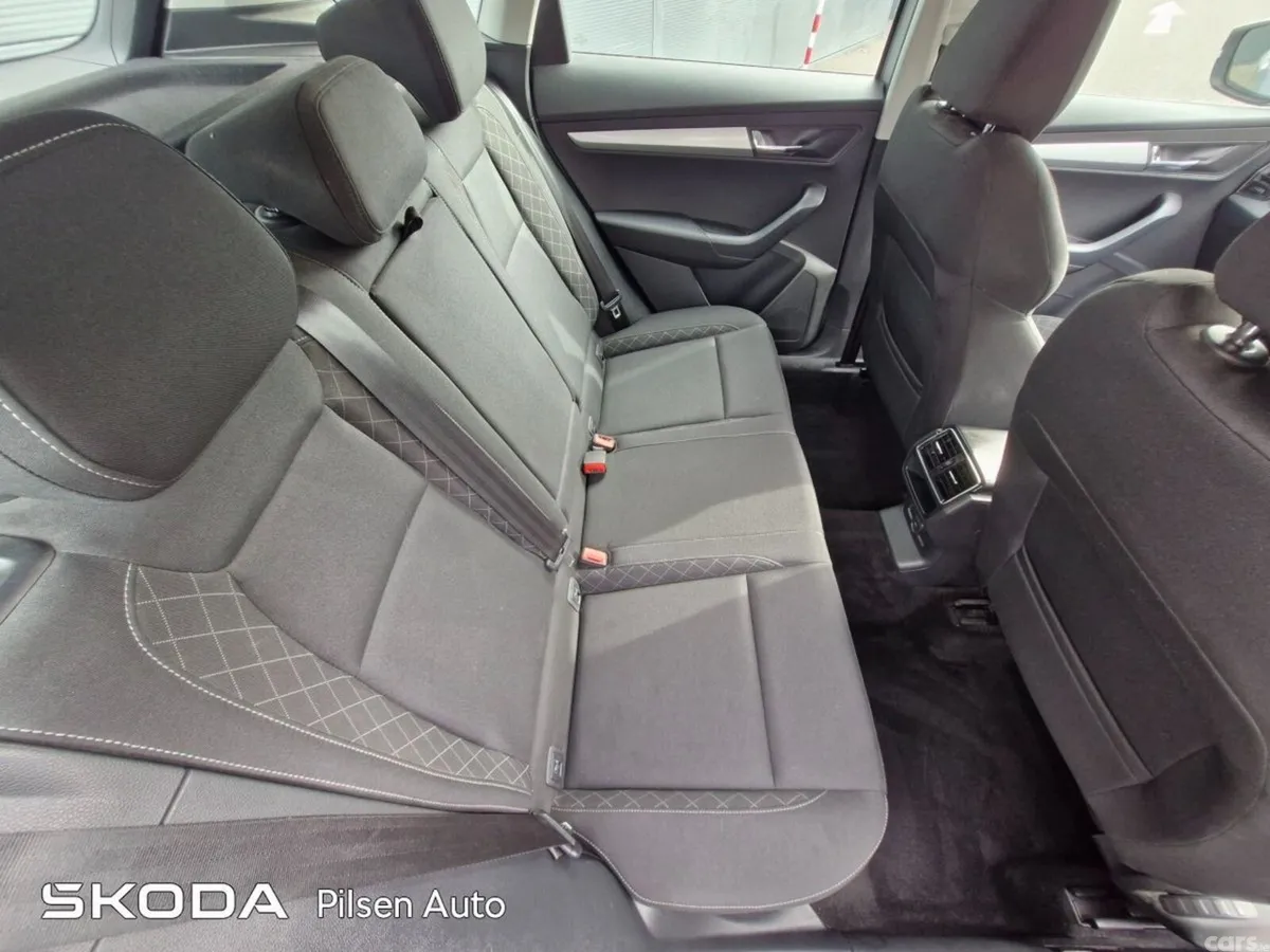 Skoda Karoq Estate, Diesel, 2021, Silver