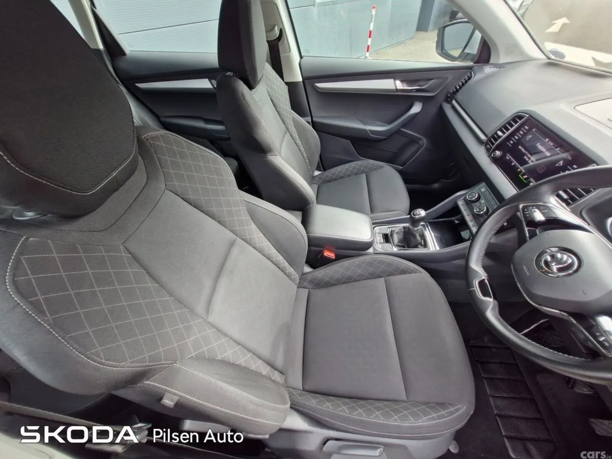 Skoda Karoq Estate, Diesel, 2021, Silver