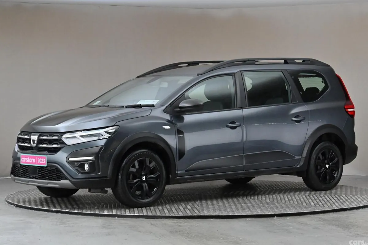 Dacia Jogger MPV, Petrol, 2023, Grey