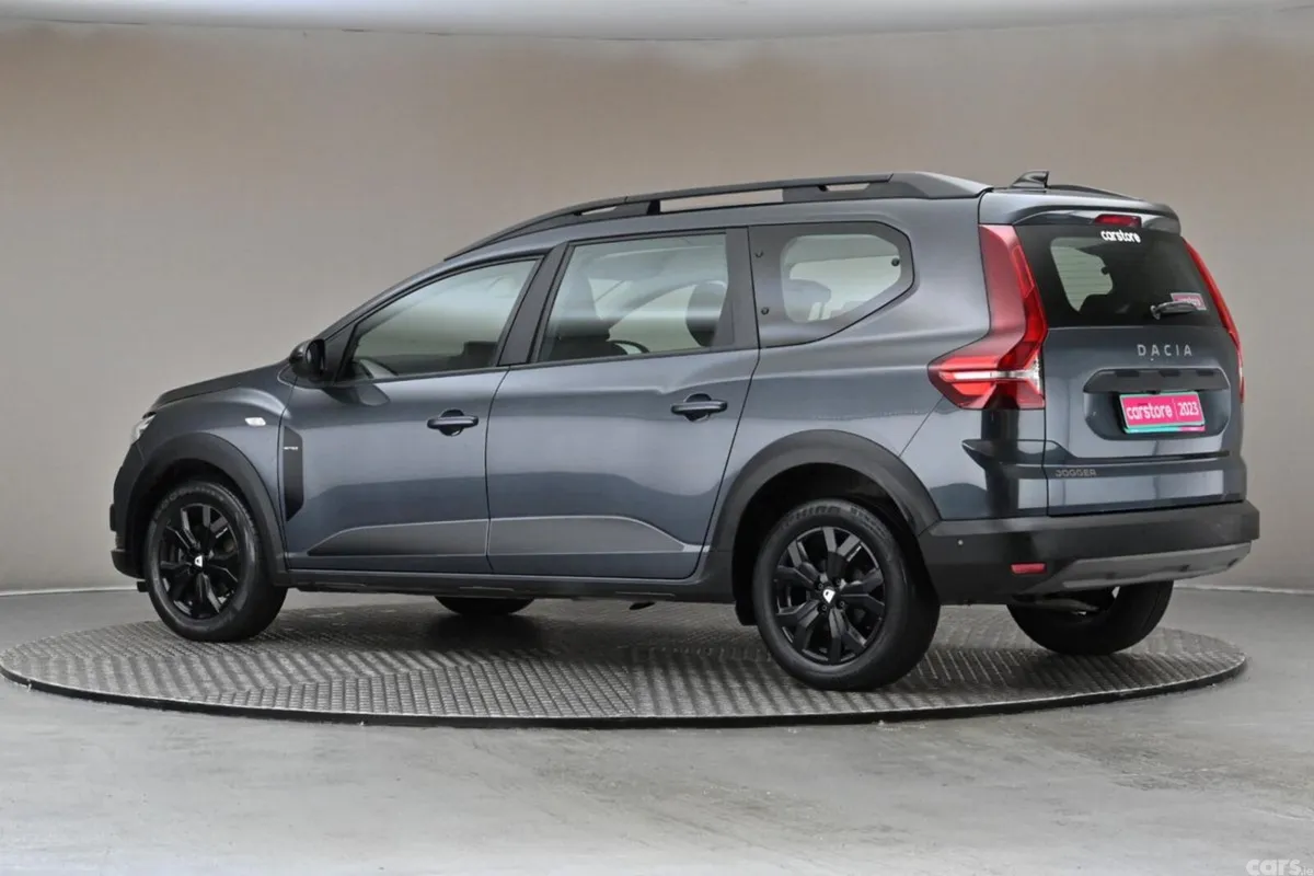 Dacia Jogger MPV, Petrol, 2023, Grey