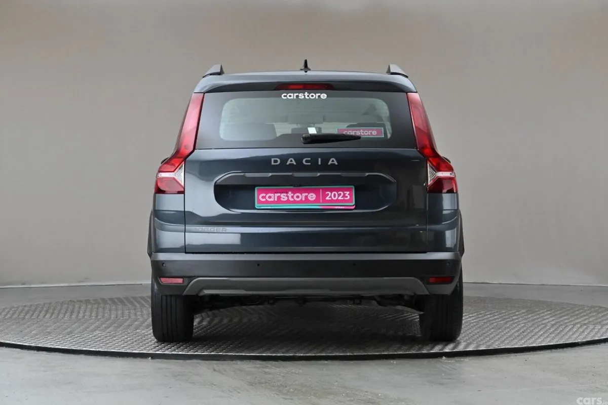 Dacia Jogger MPV, Petrol, 2023, Grey