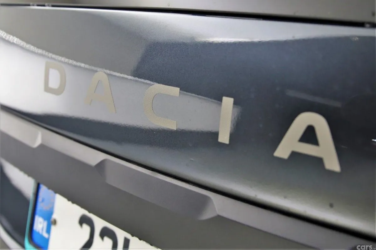 Dacia Jogger MPV, Petrol, 2023, Grey