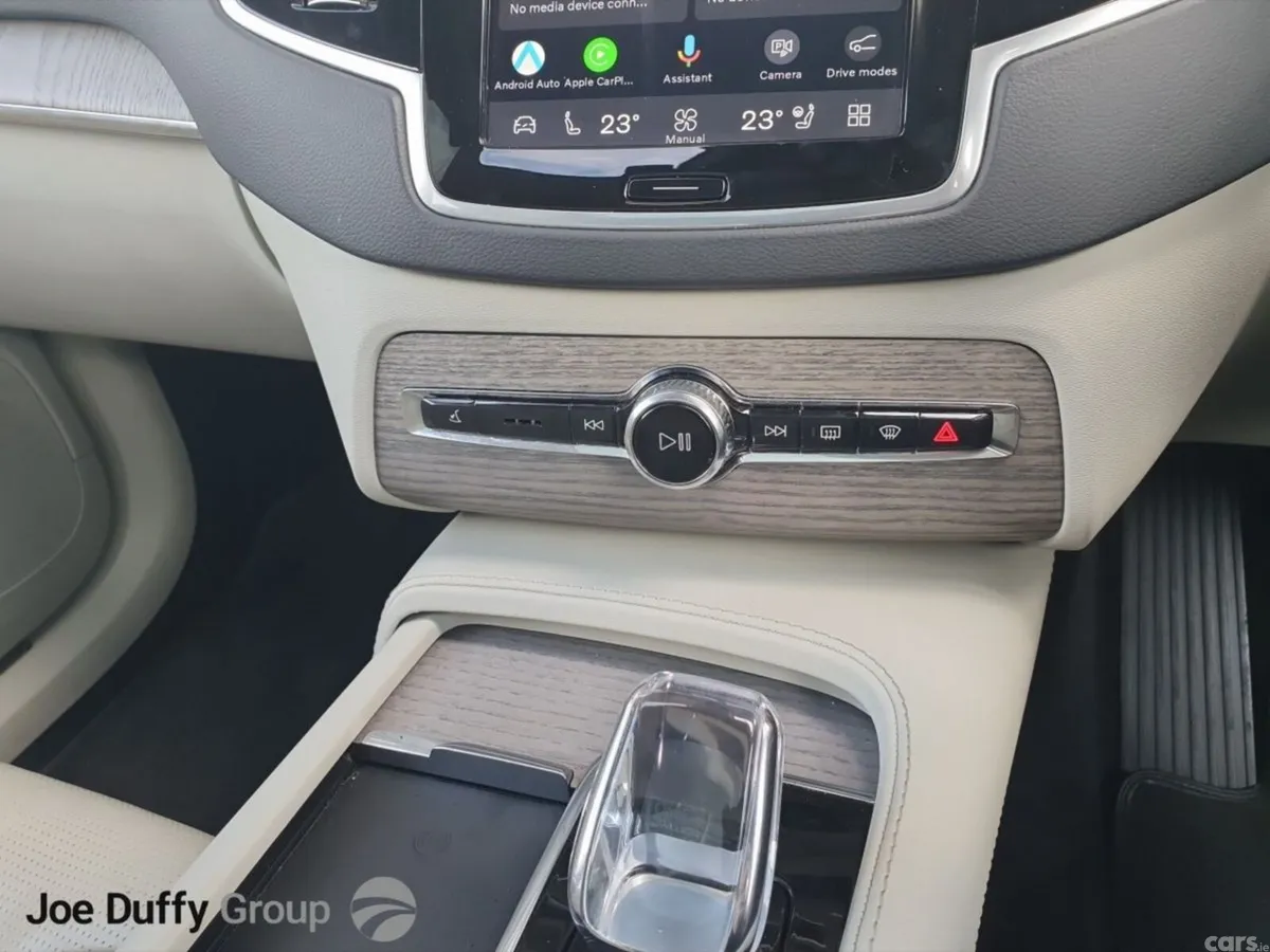 Volvo XC90 SUV, Petrol Plug-in Hybrid, 2023, Blue