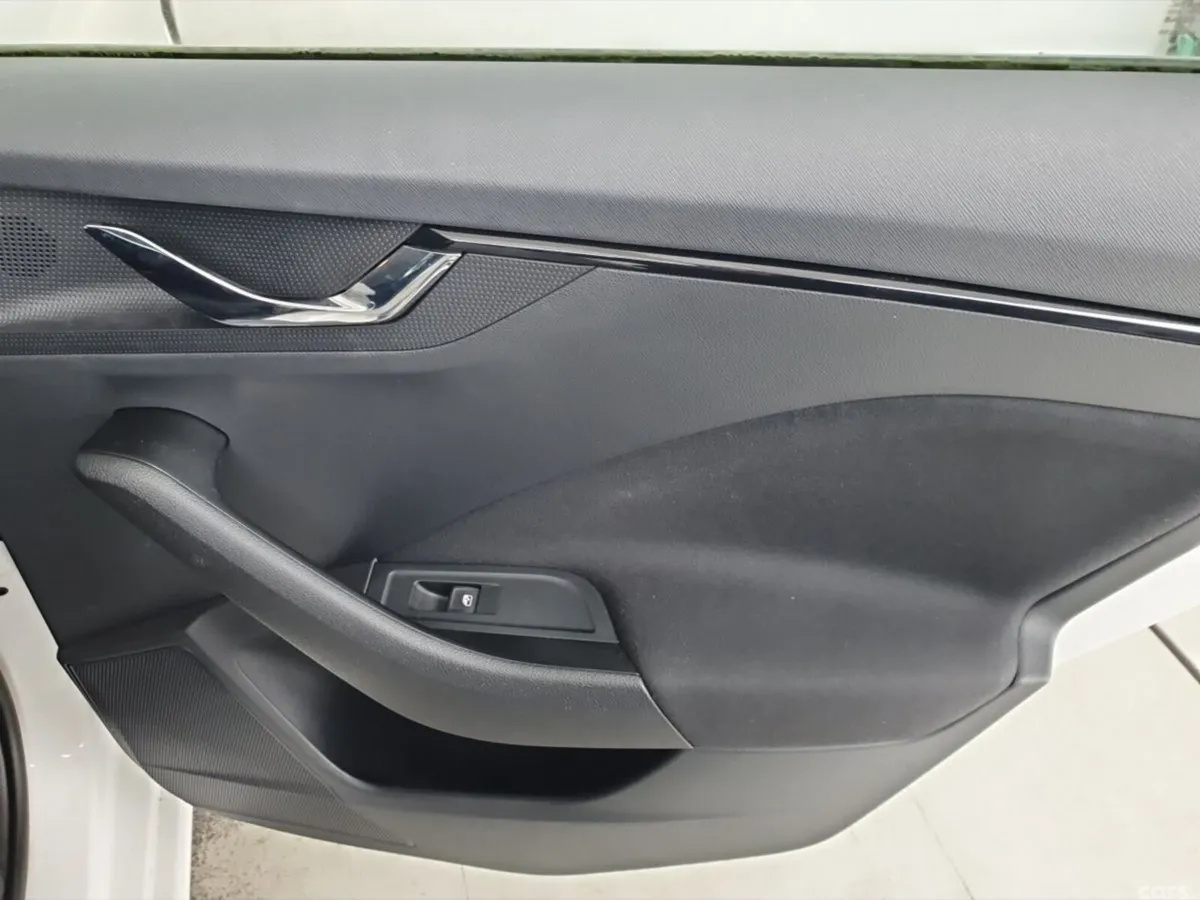 Skoda Scala Hatchback, Petrol, 2022, White