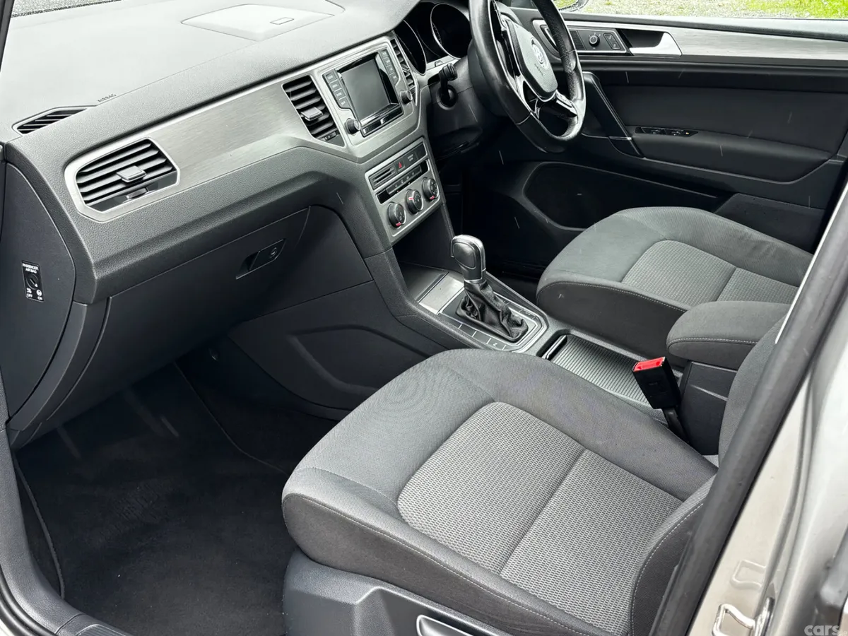 Volkswagen Golf Estate, Petrol, 2015, Silver