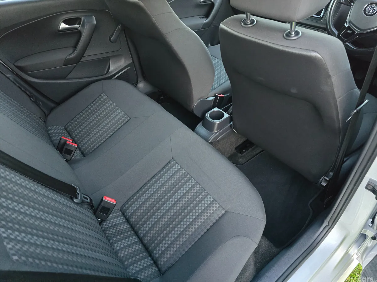 Volkswagen Polo Hatchback, Petrol, 2016, Silver