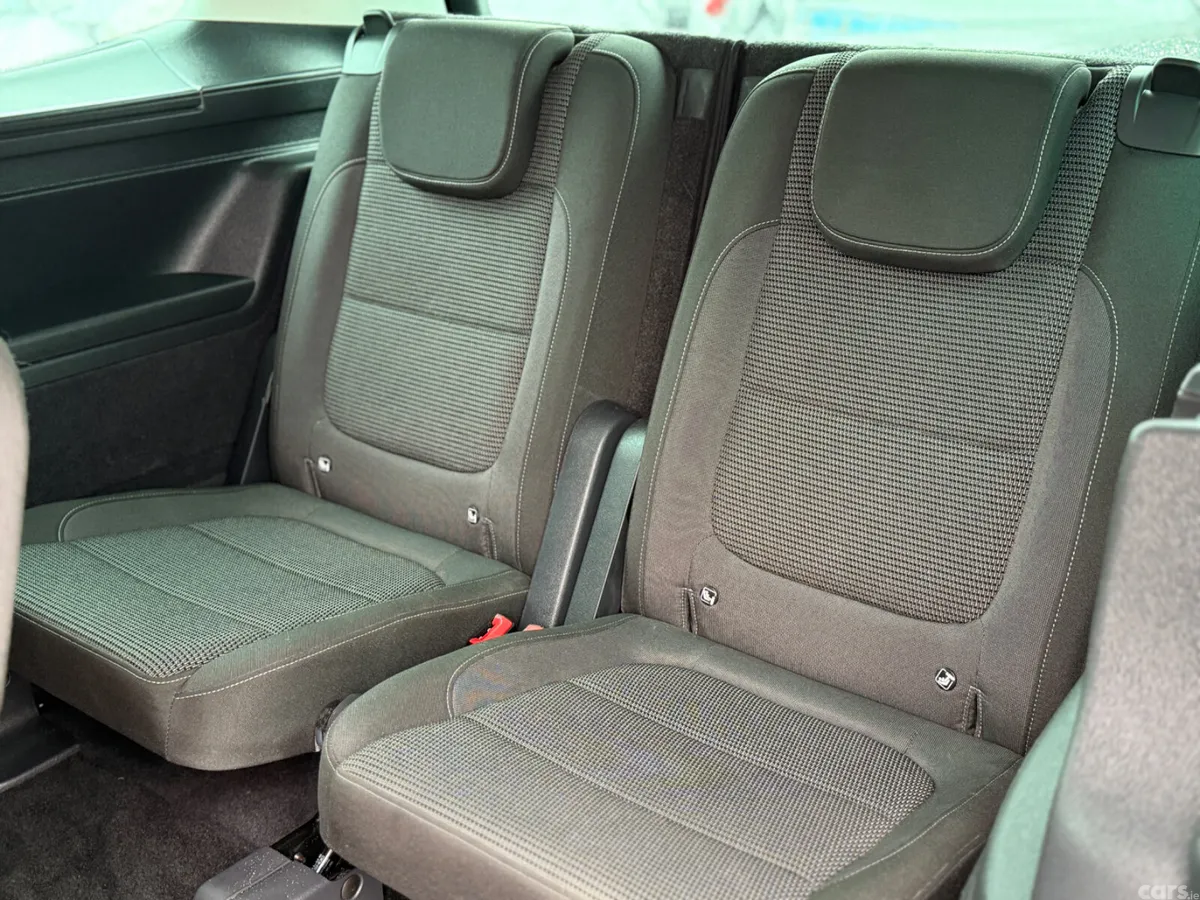 Volkswagen Sharan MPV, Diesel, 2020, Grey