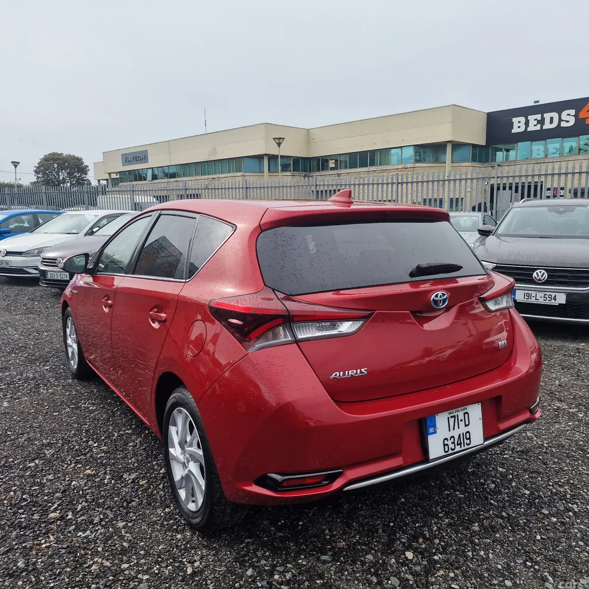 Toyota Auris Hatchback, Petrol Hybrid, 2017, Red