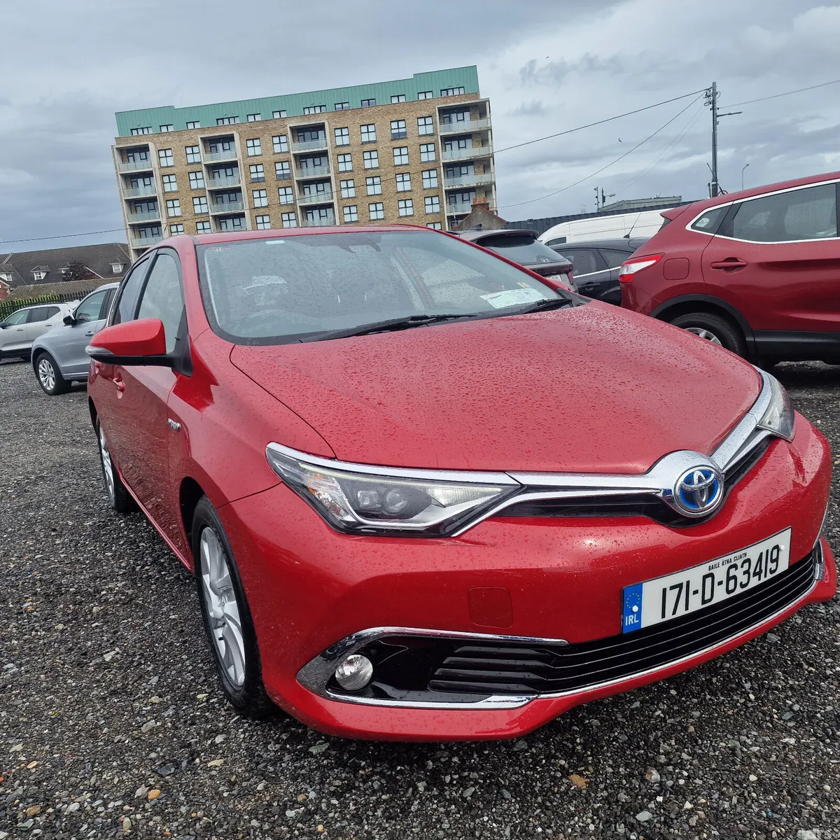 Toyota Auris Hatchback, Petrol Hybrid, 2017, Red