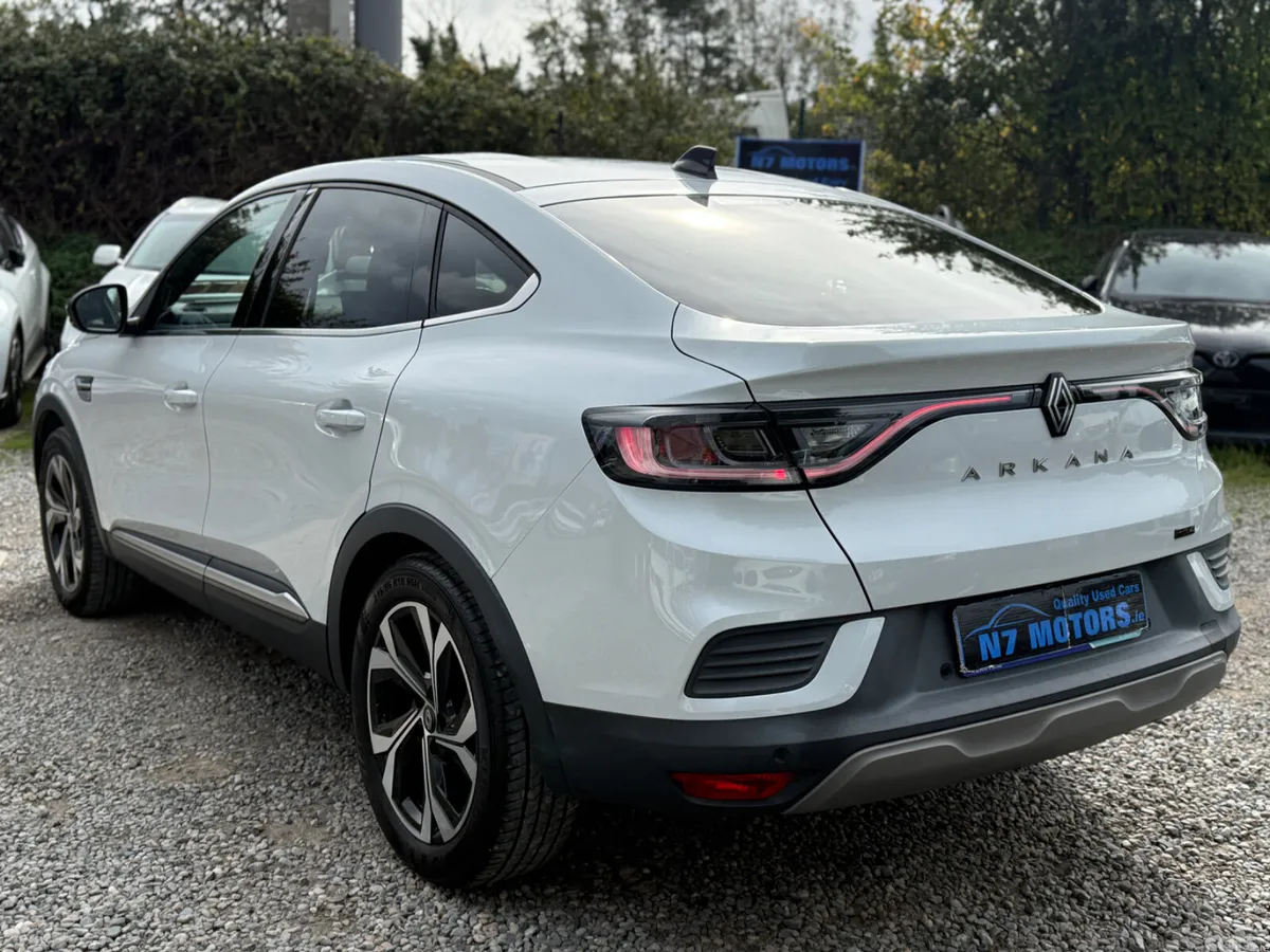 Renault Arkana Hatchback, Petrol Hybrid, 2025, White