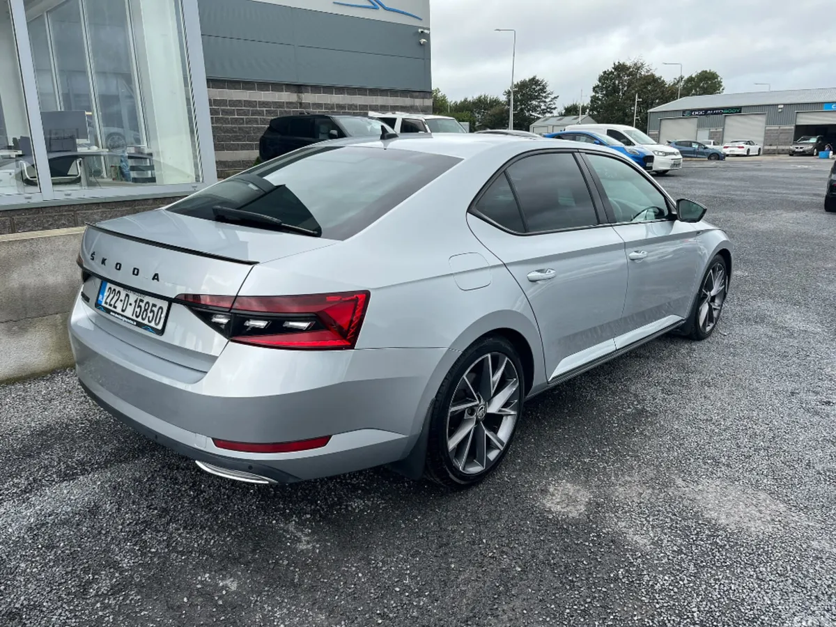 Skoda Superb Saloon, Diesel, 2022, Grey