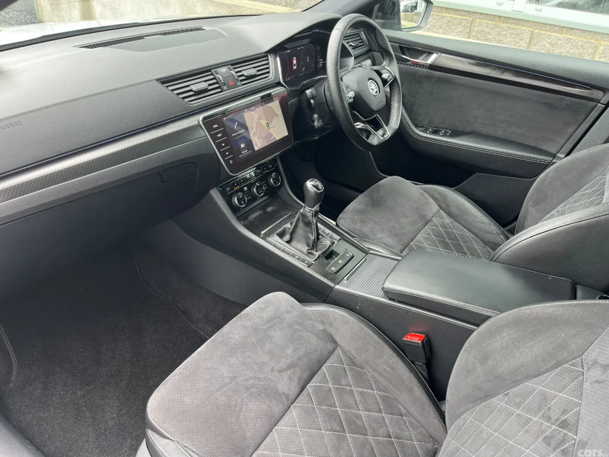 Skoda Superb Saloon, Diesel, 2022, Grey