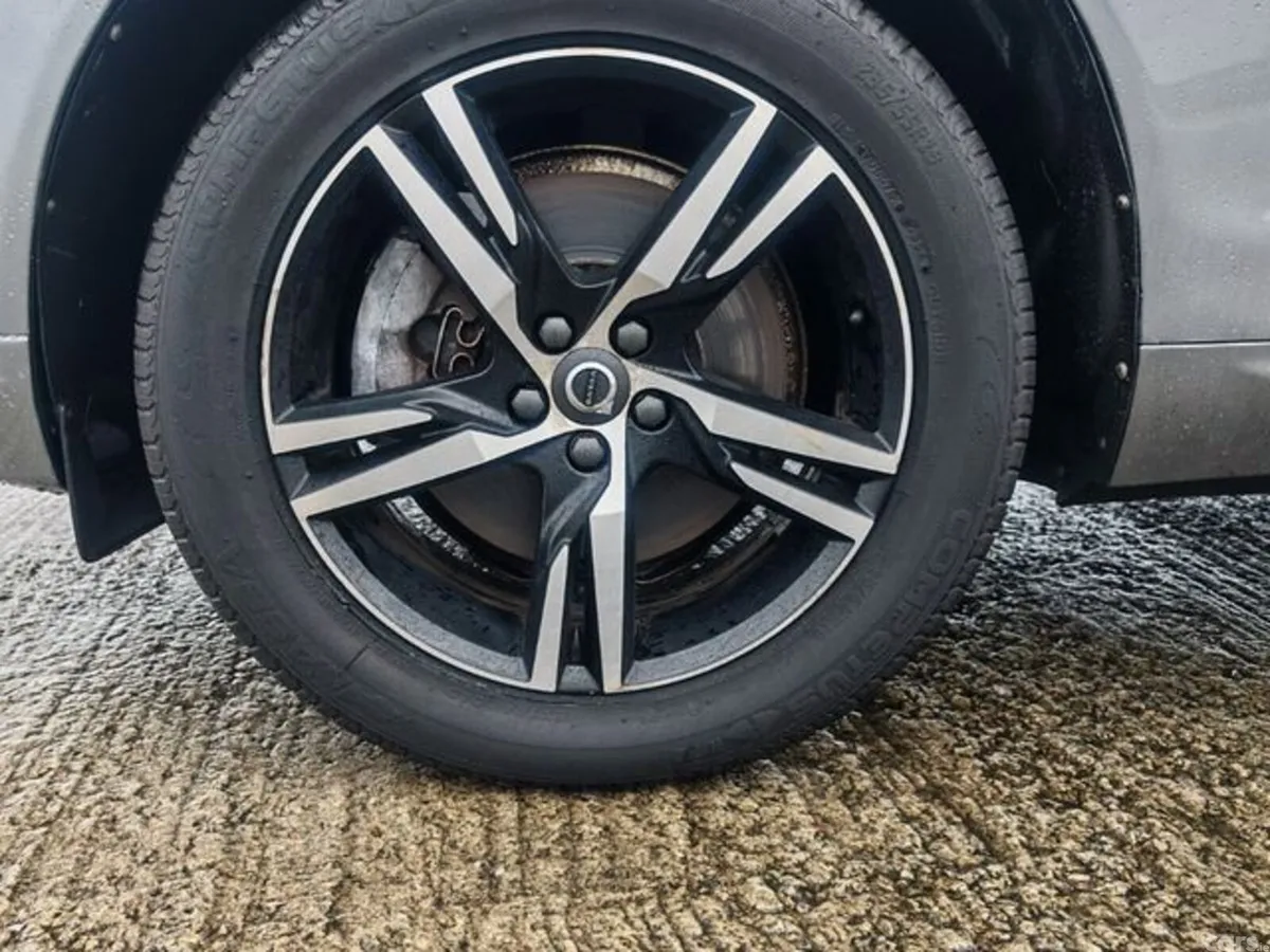 Volvo XC60 Estate, Diesel, 2020, Grey
