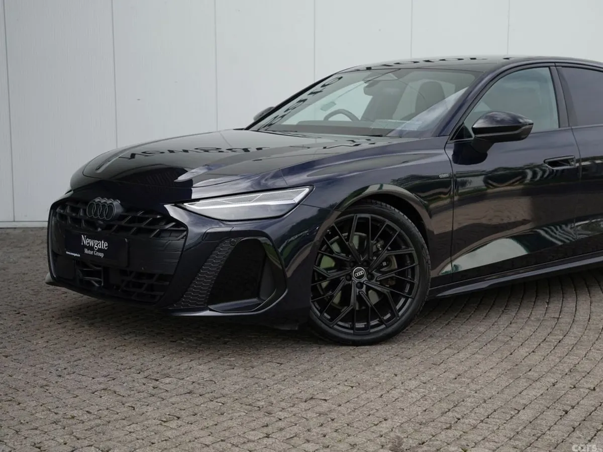 Audi A6 Saloon, Petrol Plug-in Hybrid, 2025, Blue