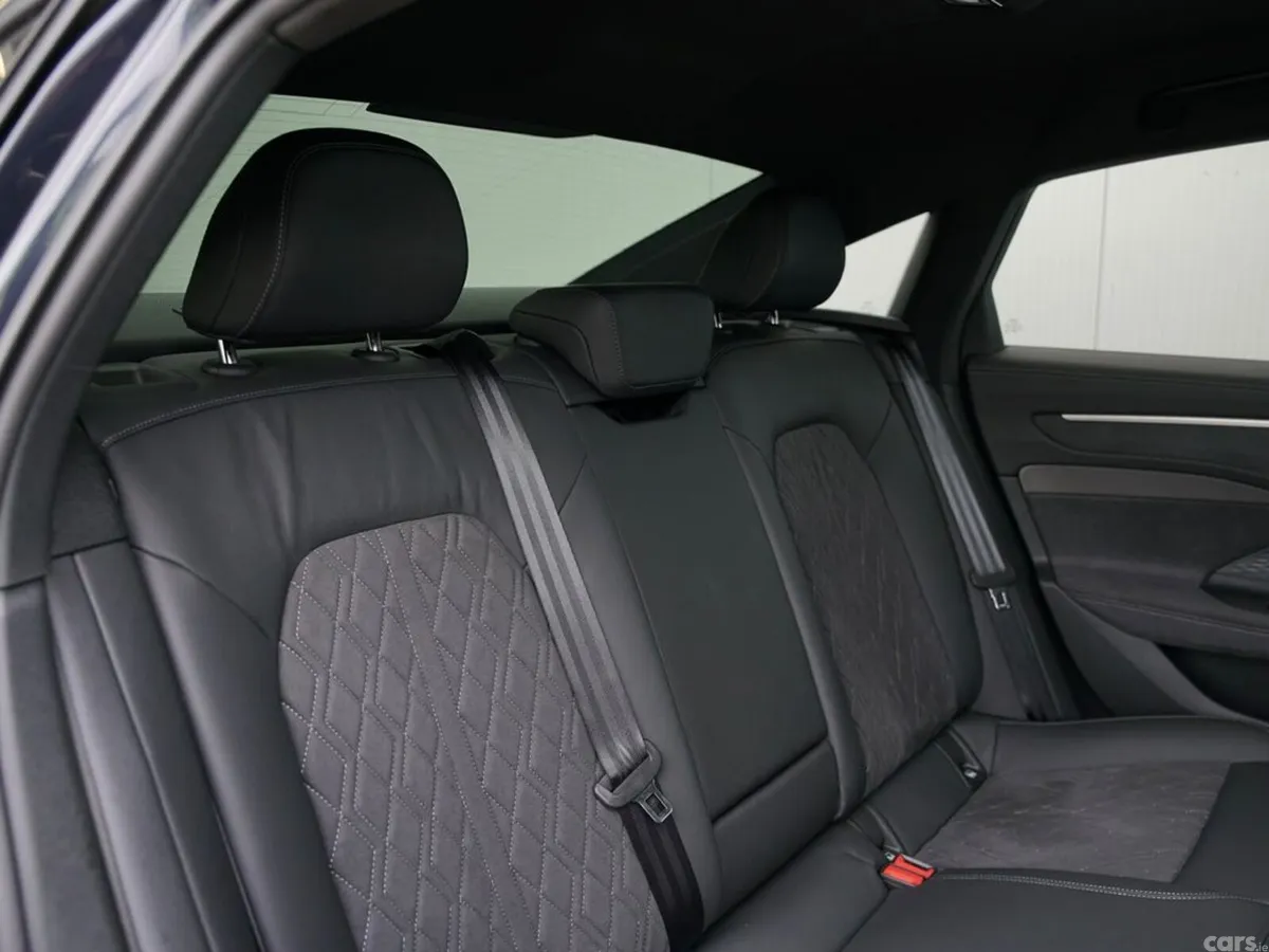 Audi A6 Saloon, Petrol Plug-in Hybrid, 2025, Blue