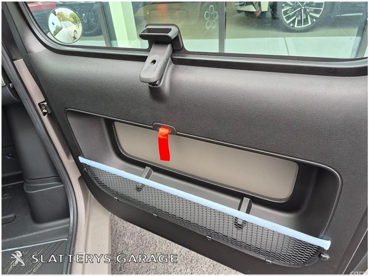 Citroen AMI Hatchback, Electric, 2026, Grey