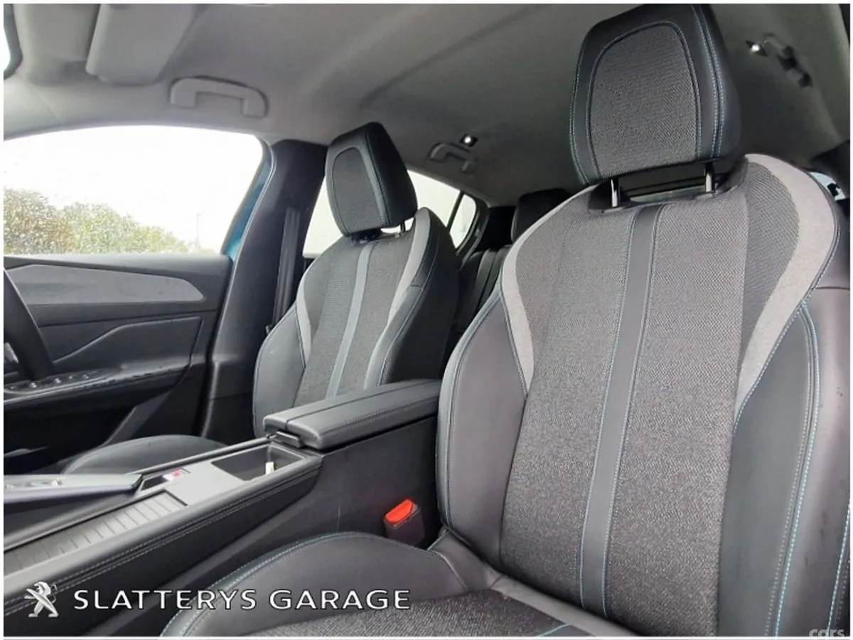 Peugeot 308 Hatchback, Electric, 2025, Blue