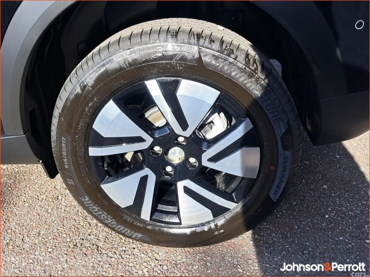 Opel Frontera SUV, Petrol Hybrid, 2026, Black