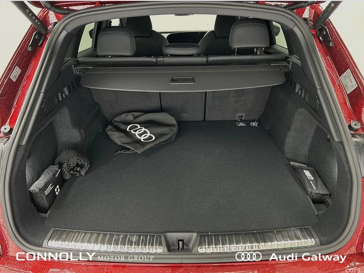 Audi Q5 SUV, Petrol Plug-in Hybrid, 2027, Red