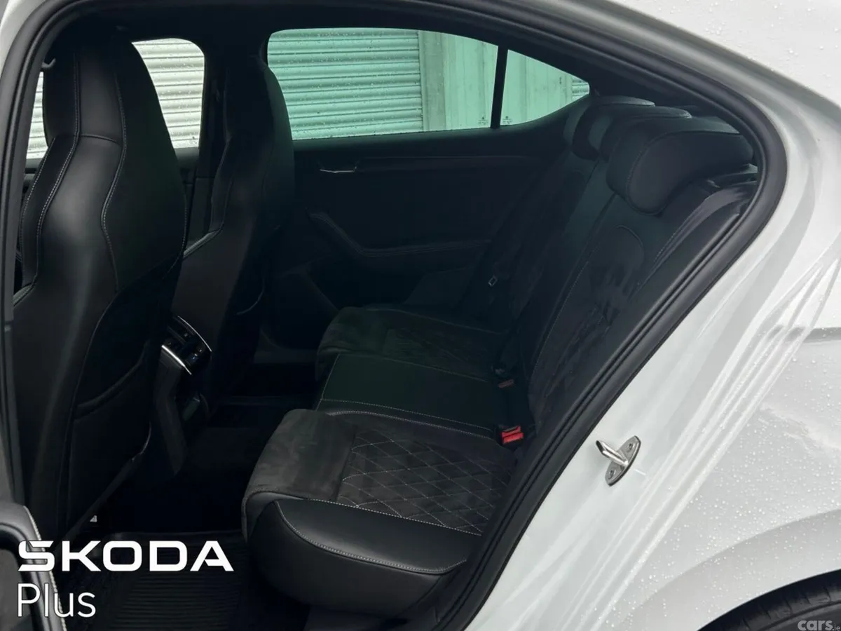 Skoda Superb Saloon, Diesel, 2024, White