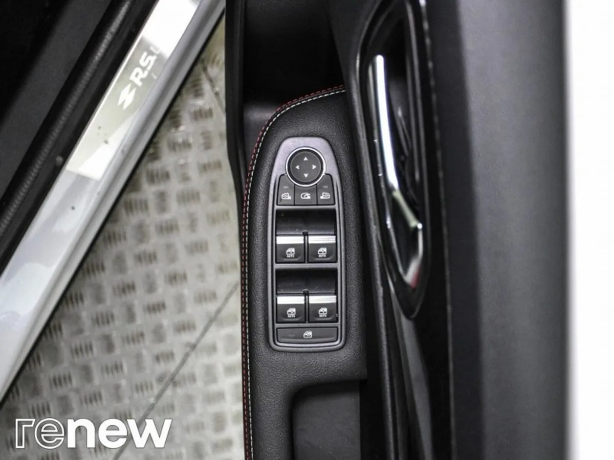 Renault Arkana Hatchback, Petrol, 2023, White