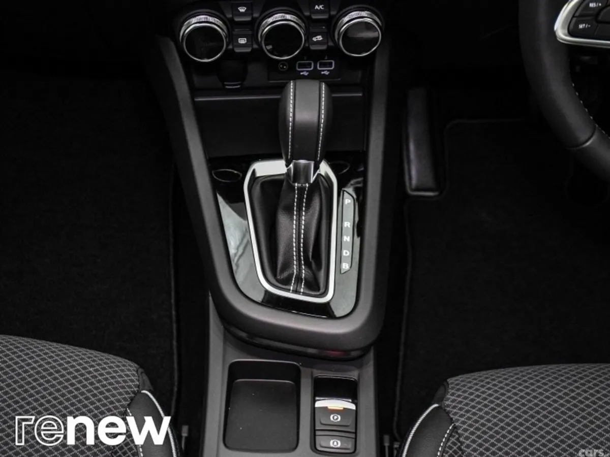 Renault Arkana Hatchback, Petrol, 2022, Grey