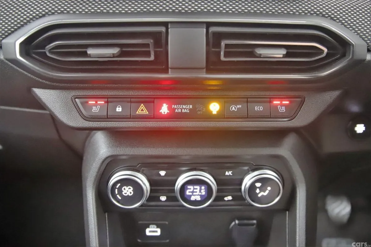 Dacia Jogger MPV, Petrol, 2023, Grey