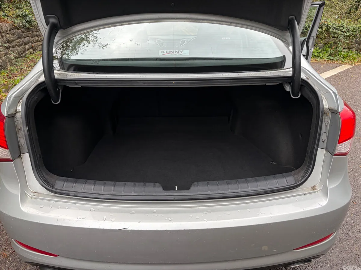 Hyundai i40 Saloon, Diesel, 2015, Silver