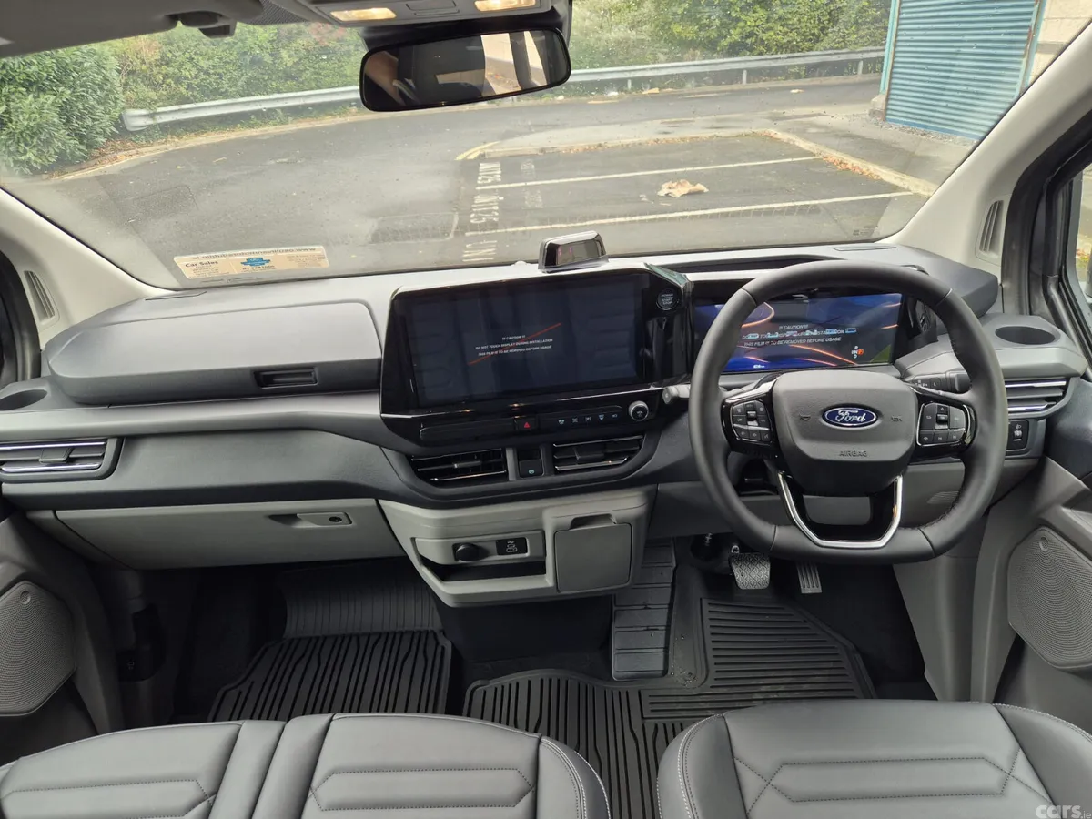 Ford Tourneo Custom Van, Petrol Plug-in Hybrid, 2026, Grey