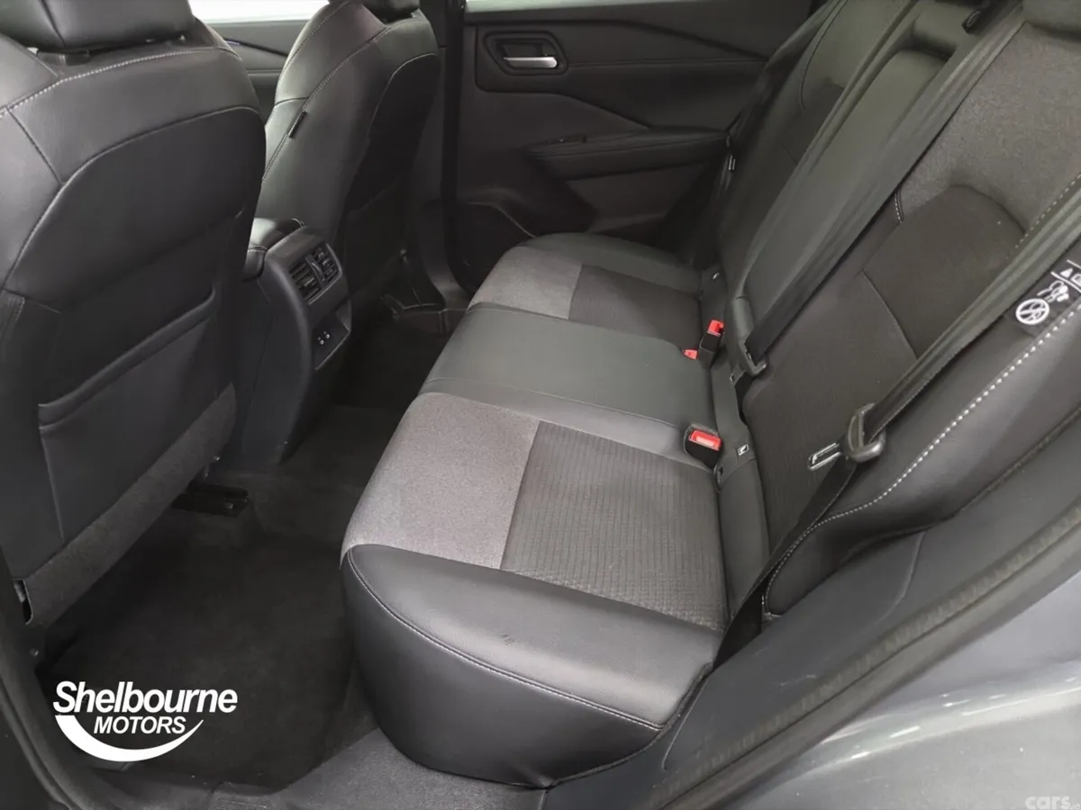 Nissan Qashqai Hatchback, Petrol, 2024, Grey