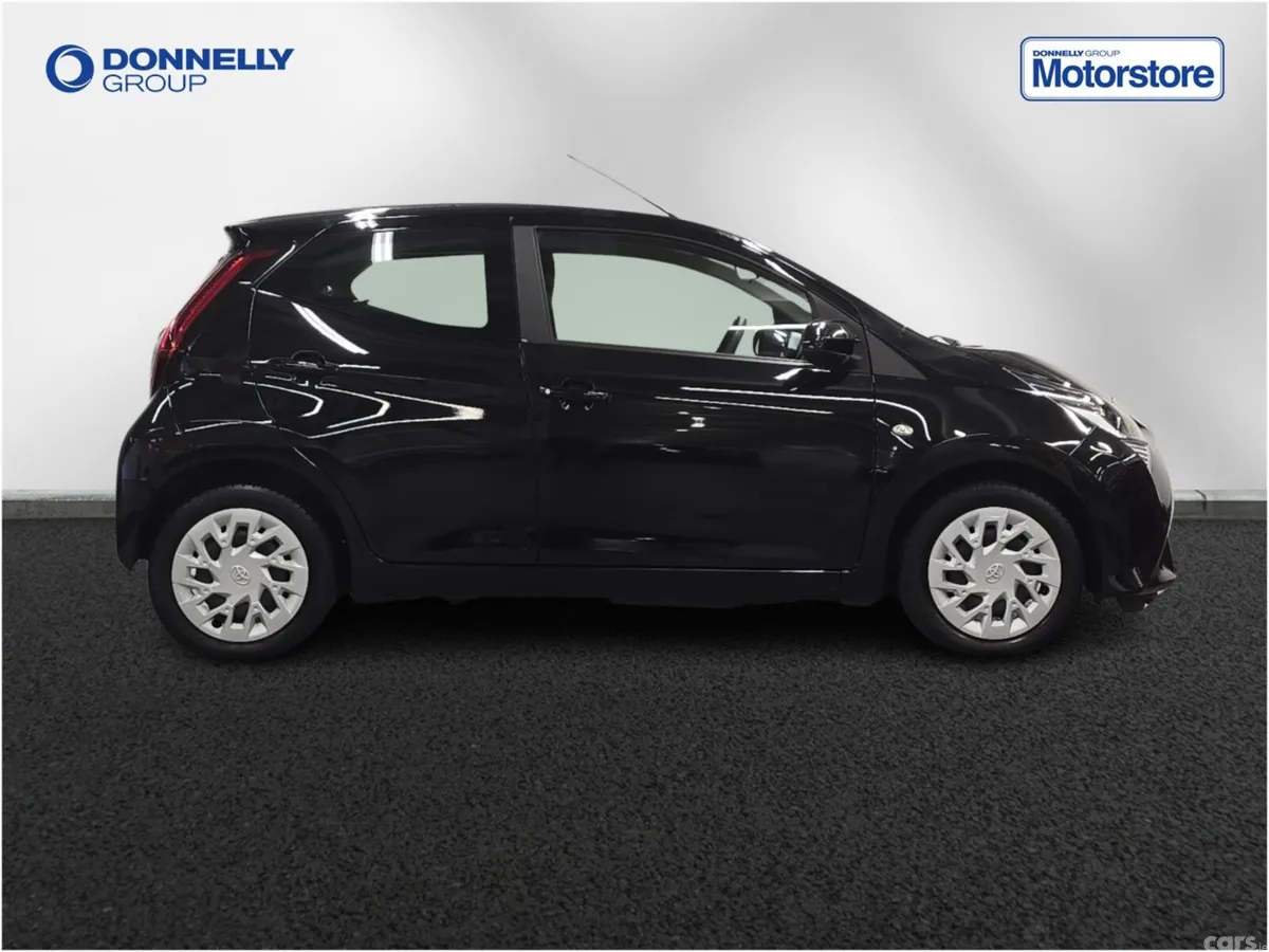 Toyota Aygo Hatchback, Petrol, 2022, Black