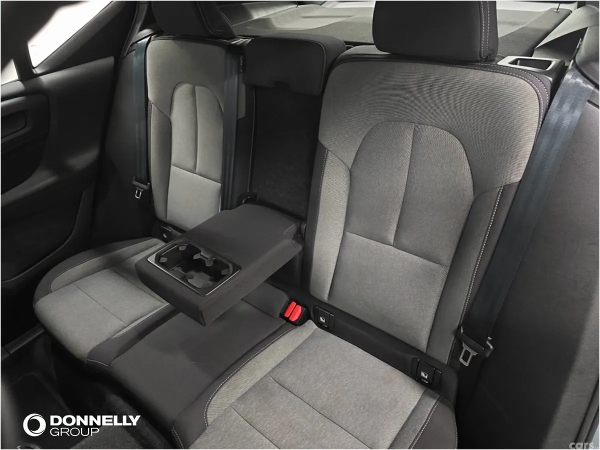 Volvo XC40 SUV, Petrol Hybrid, 2023, Grey