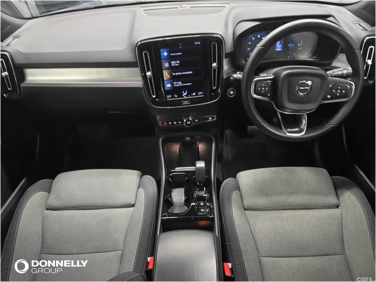 Volvo XC40 SUV, Petrol Hybrid, 2023, Grey