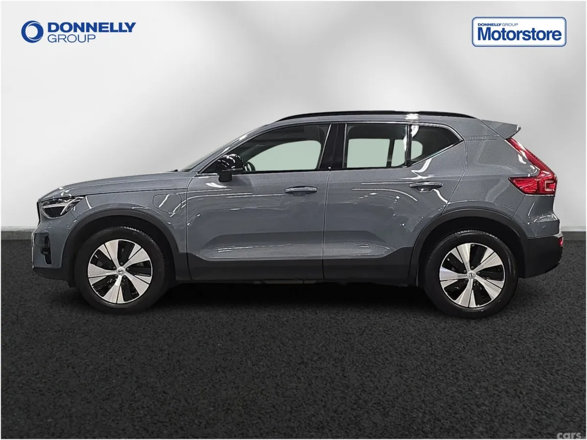 Volvo XC40 SUV, Petrol Hybrid, 2023, Grey