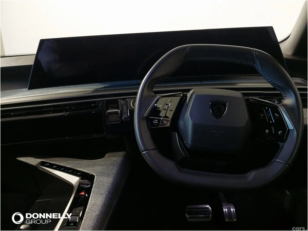Peugeot 5008 , Petrol, 2025, Blue