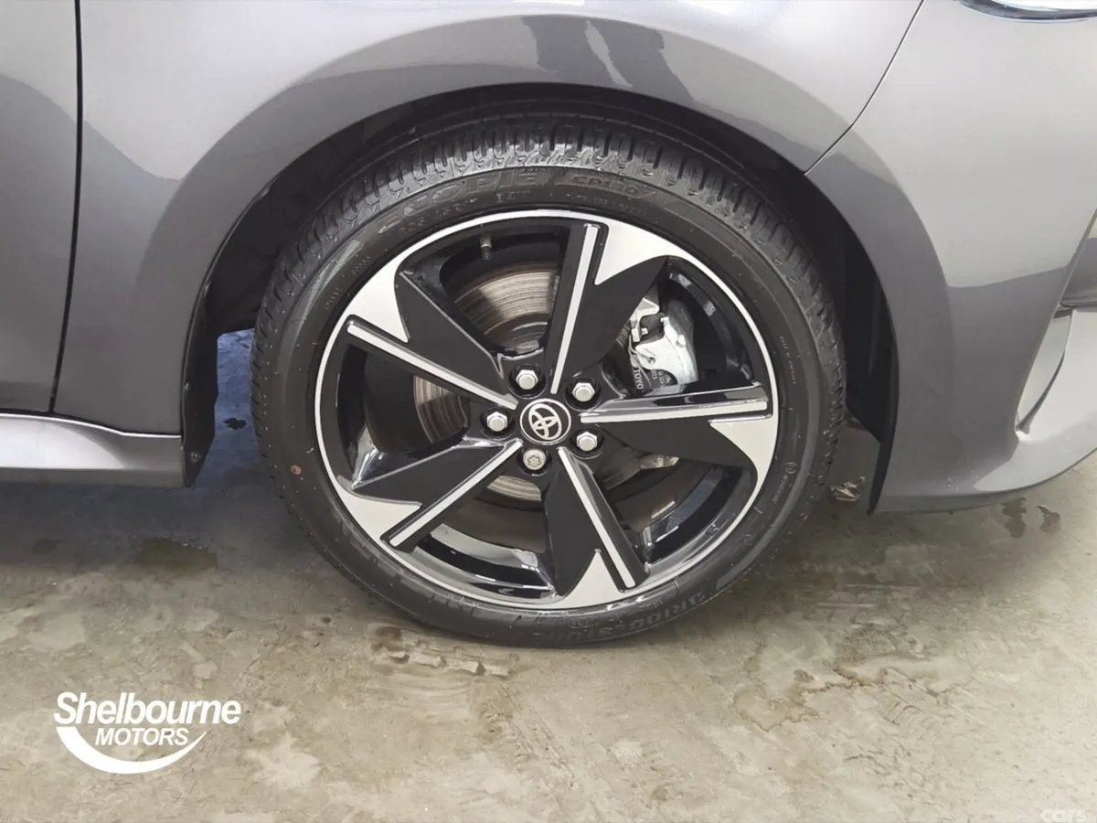 Toyota Yaris Hatchback, Petrol Hybrid, 2026, Grey