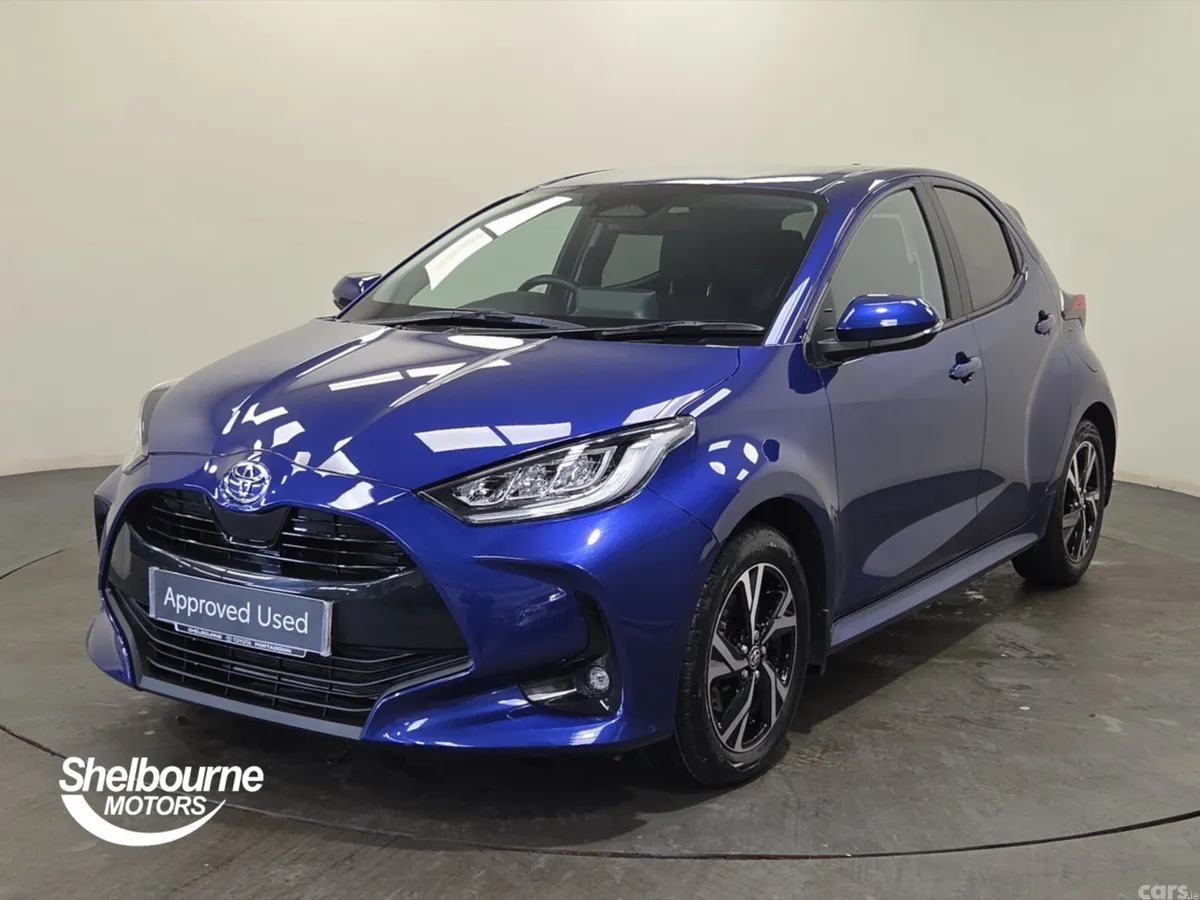 Toyota Yaris Hatchback, Petrol Hybrid, 2024, Blue
