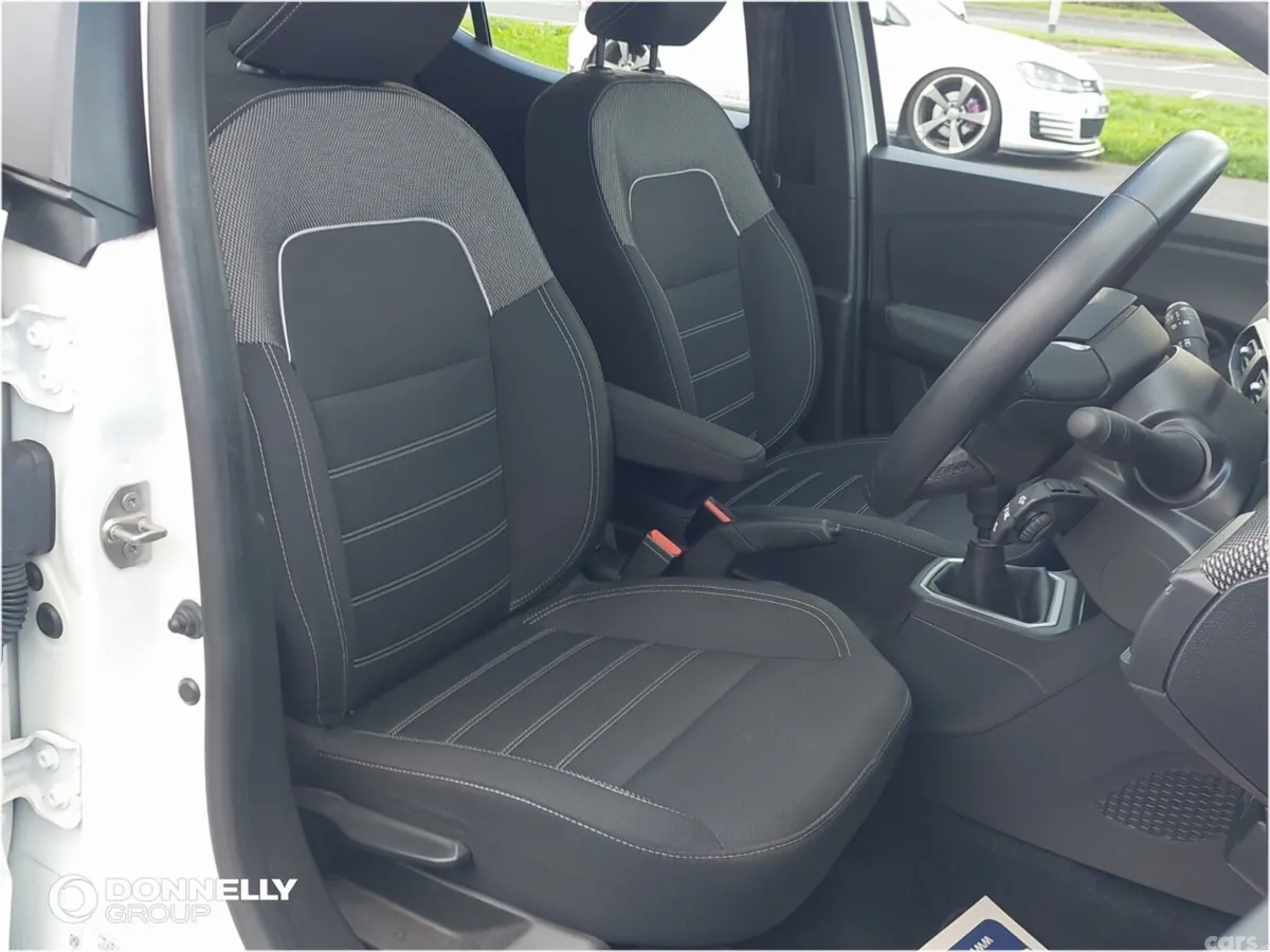 Dacia Sandero Hatchback, Petrol, 2023, White