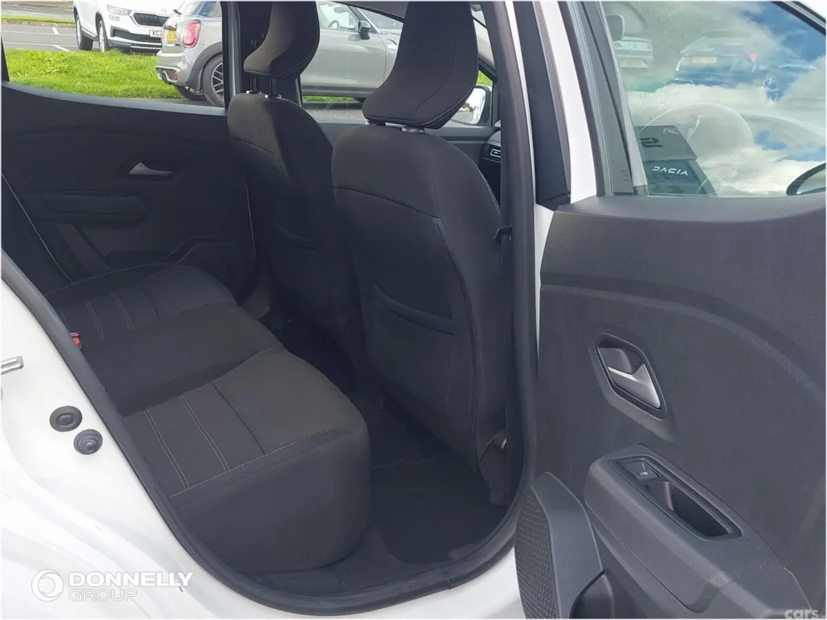 Dacia Sandero Hatchback, Petrol, 2023, White