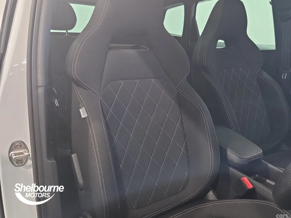 Skoda Karoq Estate, Petrol, 2023, White