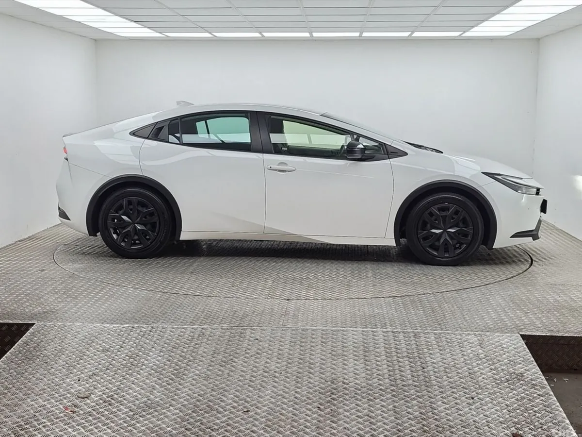 Toyota Prius Hatchback, Petrol Hybrid, 2023, White