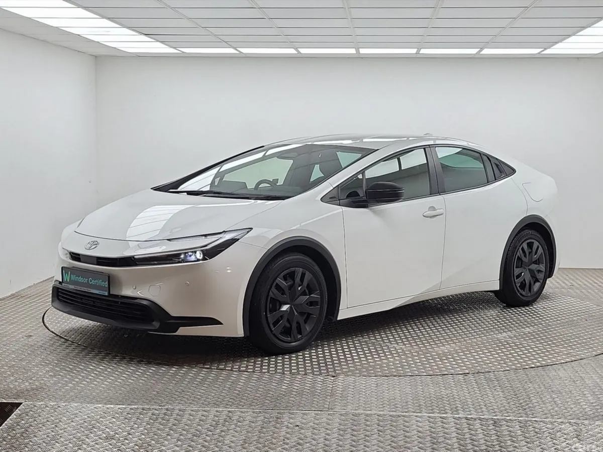 Toyota Prius Hatchback, Petrol Hybrid, 2023, White