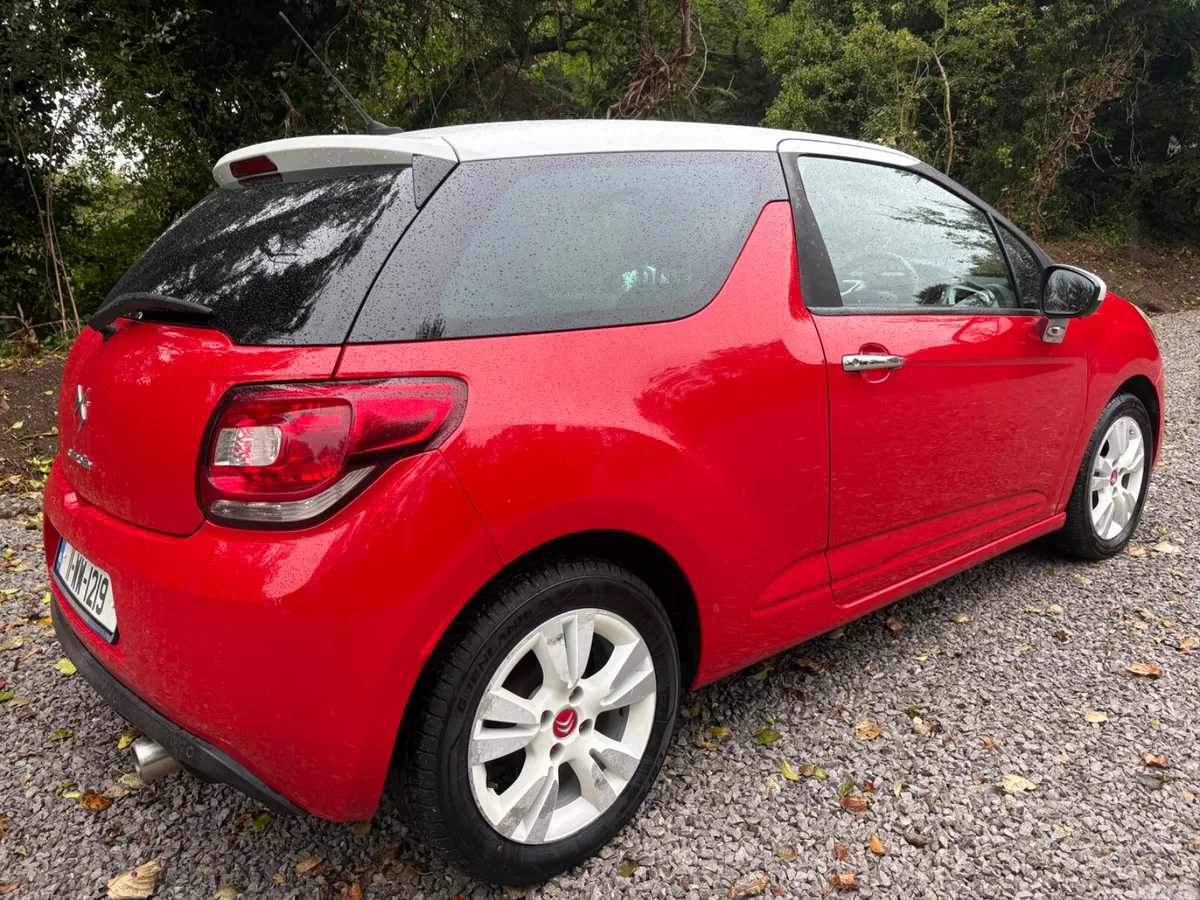 Citroen DS 3 Hatchback, Diesel, 2011, Red