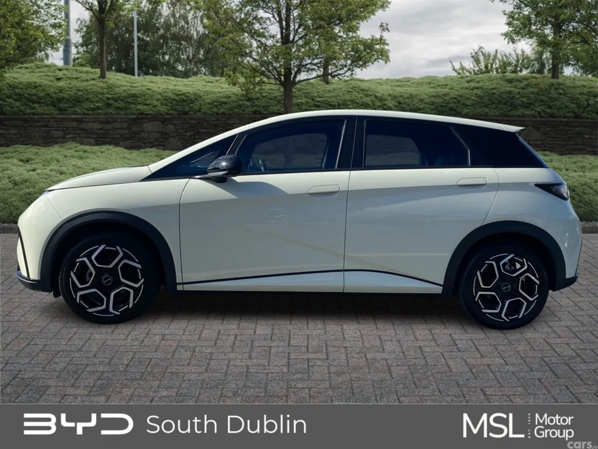 BYD DOLPHIN Hatchback, Electric, 2024, Yellow